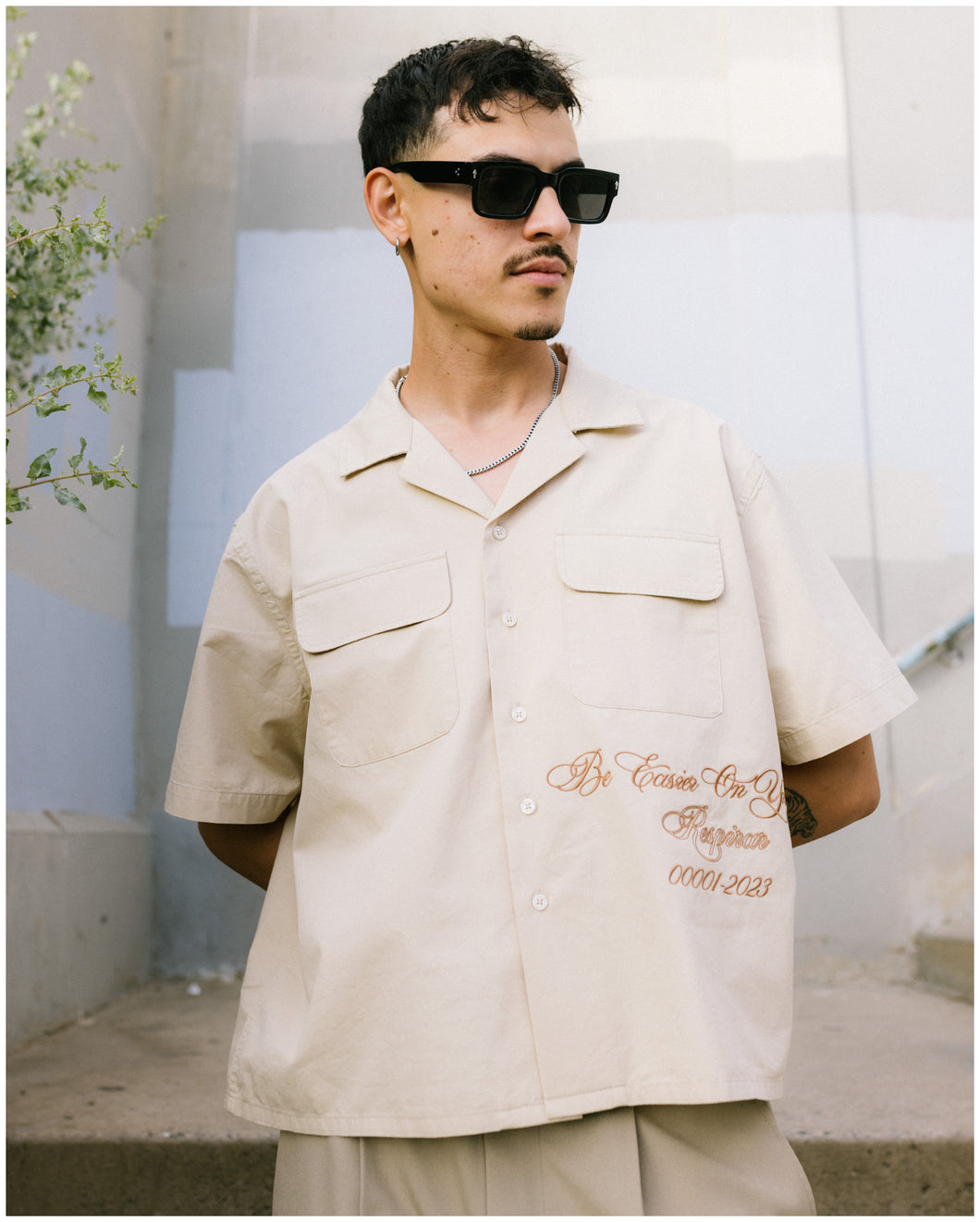BEOY CROPPED BUTTON-UP SHIRT